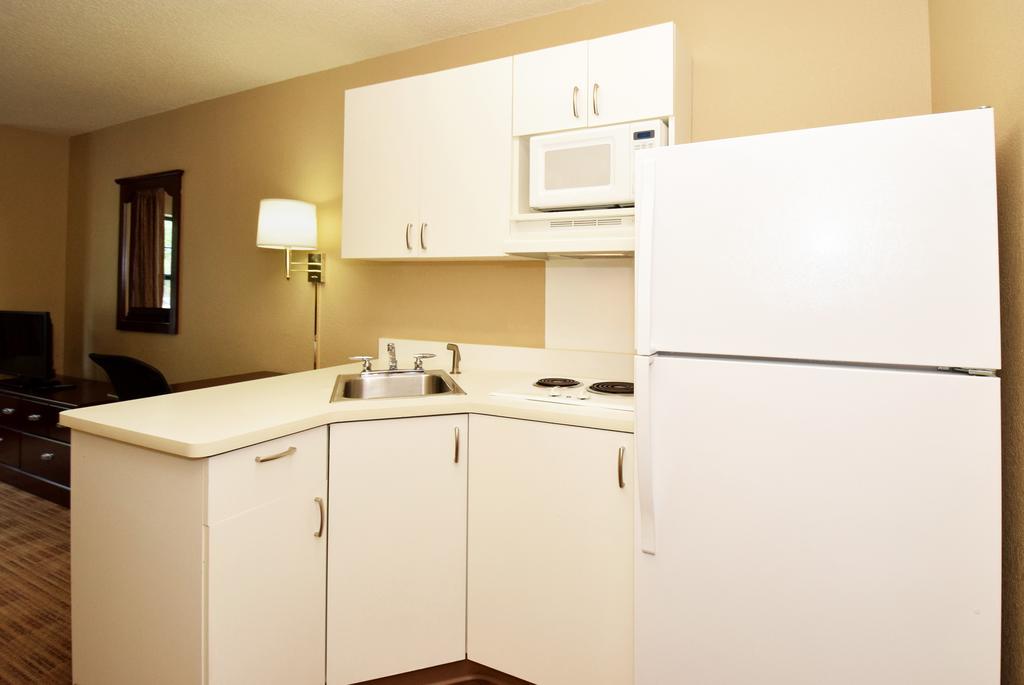 Extended Stay America Select Suites - Detroit - Roseville Extérieur photo