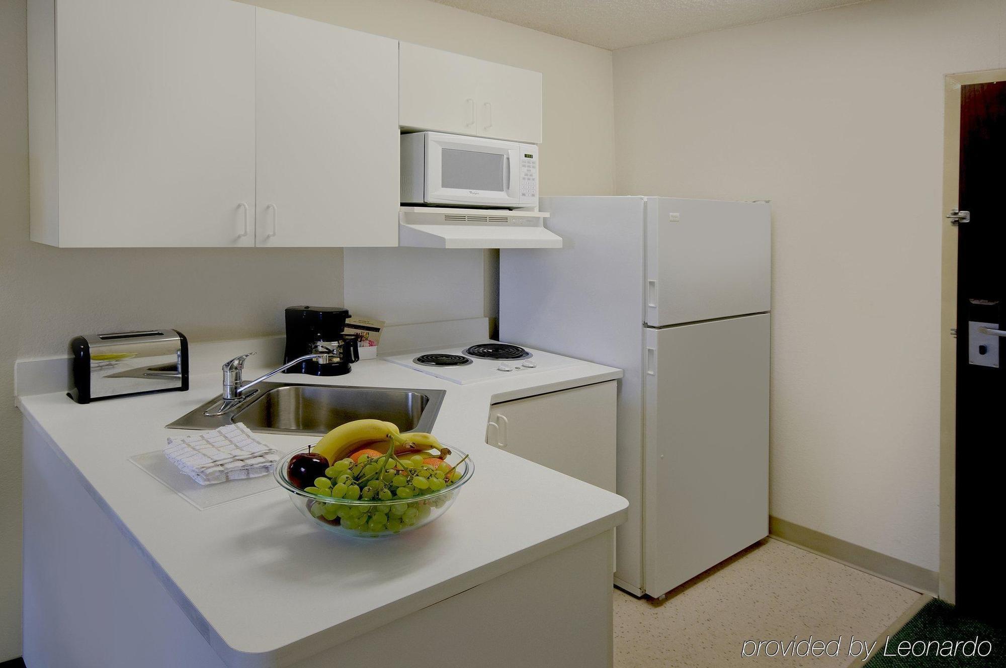 Extended Stay America Select Suites - Detroit - Roseville Extérieur photo
